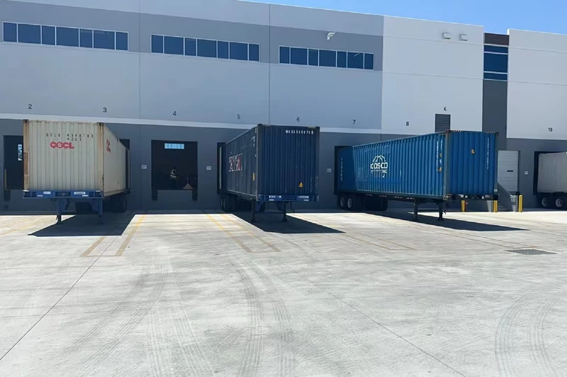 Exterior of Zbao Logistics' modern overseas warehouse facility, supporting global e-commercechina freight shipping.