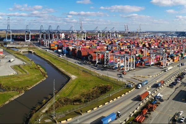 Zbao Logistics Efficiency with Smart Tech