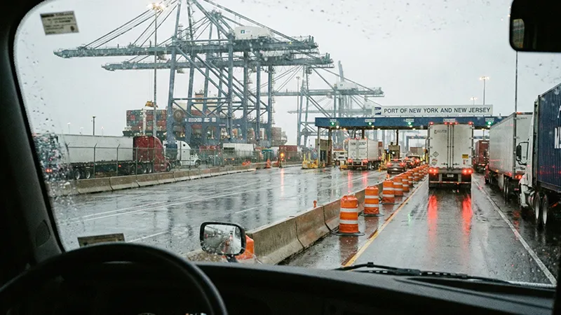 Yantian to NYC Guide 2026: Panama Canal vs. IPI Rail